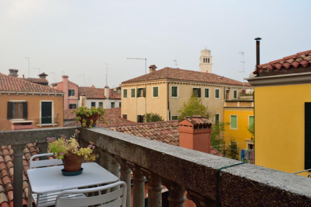 Biennale 252 Apartment Venesia Ruang foto